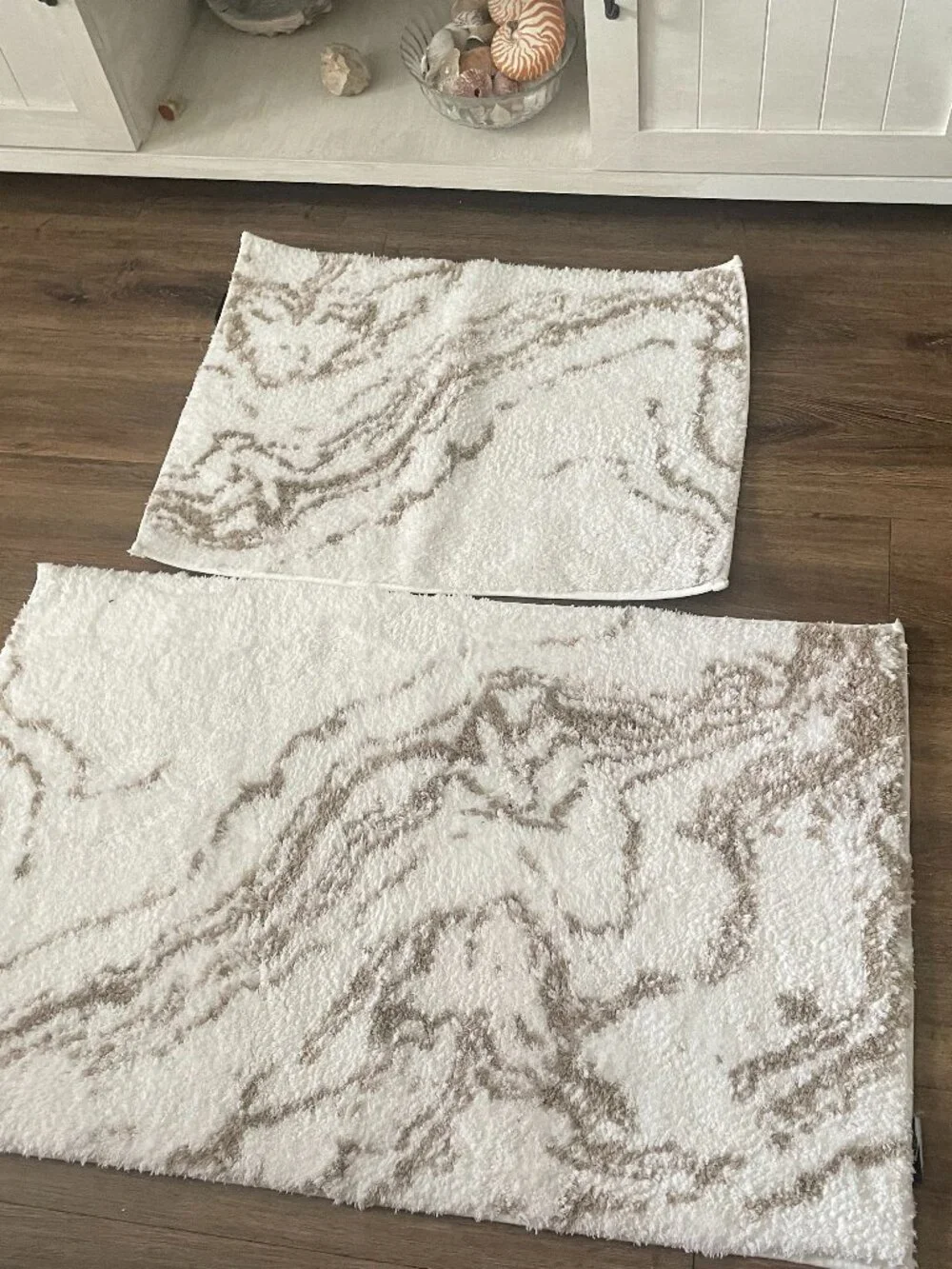 Tahari Bathrrom Rug Set